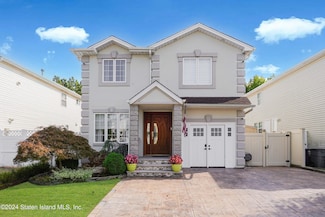 80 Savo Loop, Staten Island, NY 10309
