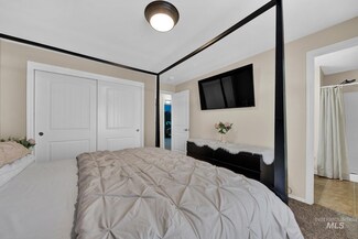 1019 N Scrivner Way, Meridian, ID 83642