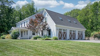 19 Salty Dog Way, Falmouth, ME 04105