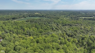 3 Fiscus Cemetery Rd, Coal City, IN 47427