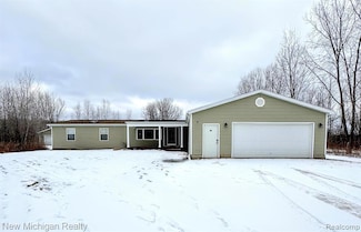 7198 Sheridan Rd, Flushing, MI 48433