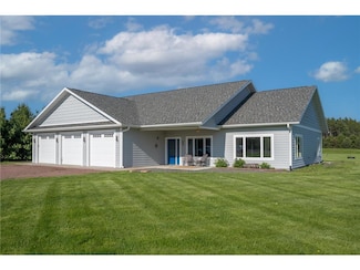 2571 11th St, Cumberland, WI 54829