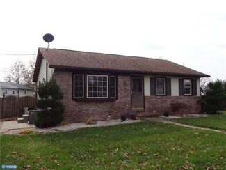 4 Maywood Ave, Reading, PA 19608