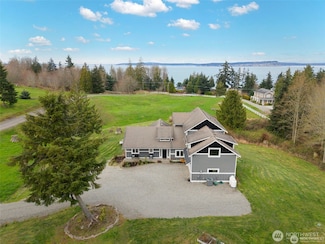 39170 NE No Name Place, Hansville, WA 98340