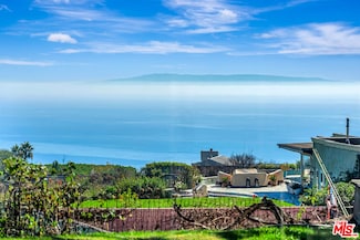 3444 Cloudcroft Dr, Malibu, CA 90265