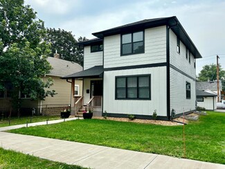 896 Palace Ave, Saint Paul, MN 55102