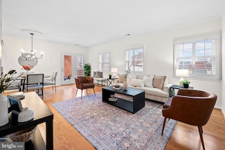 123 W Barre St Unit 402, Baltimore, MD 21201