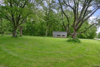 2490 Bauer Rd, Batavia, OH 45103