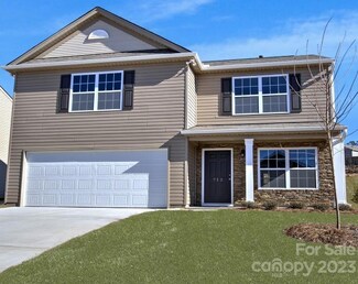 6020 Northway Forest Dr, Charlotte, NC 28214