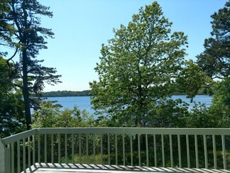 49 Hollidge Hill Ln, Marstons Mills, MA 02648
