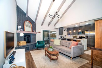 10753 Valor Place, Santee, CA 92071