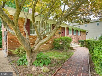 5425 Camrose Place, Springfield, VA 22151