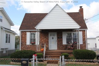 329 18th St, Dunbar, WV 25064