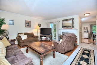 100 Wolfpit Ave Unit 17, Norwalk, CT 06851