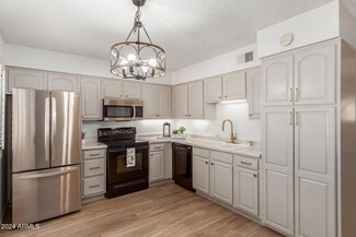 2458 E University Dr Unit 4, Mesa, AZ 85213