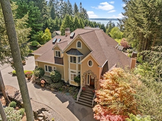 555 Hyak Dr, Fox Island, WA 98333