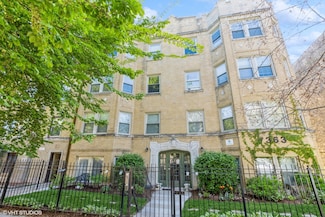 7363 N Damen Ave Unit 302, Chicago, IL 60645