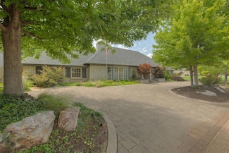 6815 N Country Club Dr, Oklahoma City, OK 73116