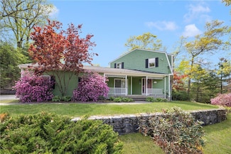 5 Oak Hill Dr, Lincoln, RI 02865
