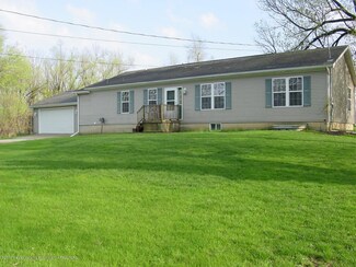 826 E Frederick Ave, Lansing, MI 48906