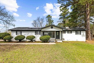 351 Military Rd, Rockport, AR 72104