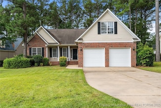 85 Shining Water Ln, Spring Lake, NC 28390