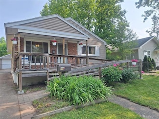 220 W Yale Ave, Pontiac, MI 48340