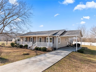 123 Bass Dr, Fair Play, SC 29643