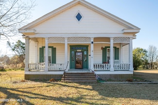 4376 King Rd, Clinton, NC 28328