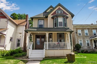 155 Chestnut St, Lockport, NY 14094