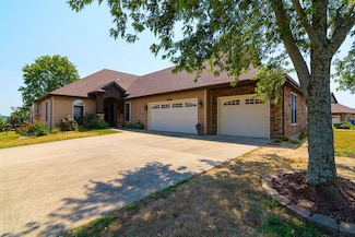 25 Mountain View Ct, Reeds Spring, MO 65737