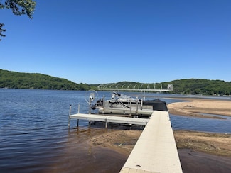 N3755 Tipperary Rd, Poynette, WI 53955