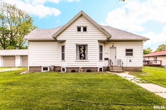 208 E 3rd St, Gridley, IL 61744