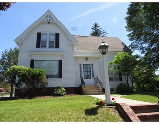 109 Pleasant St, Leicester, MA 01524
