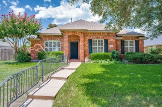 9105 Couples Dr, Plano, TX 75025