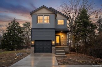 8475 Stout Ave, Warren, MI 48093