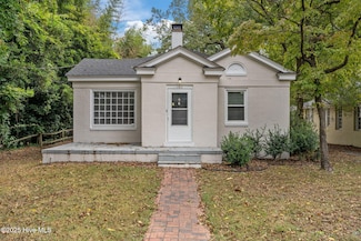 102 S Pineview Ave, Goldsboro, NC 27530