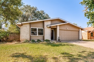 612 Mckown Dr, Mansfield, TX 76063
