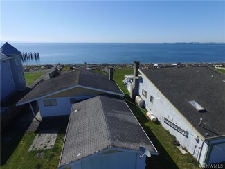 753 Walters Ln, Point Roberts, WA 98281