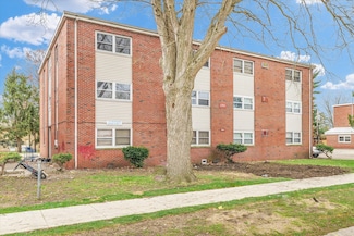 1305 Silver St, Urbana, IL 61801