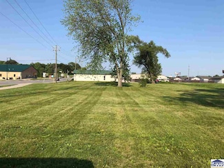 1325 E Margaret Dr, Terre Haute, IN 47802