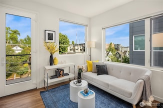 121 12th Ave E Unit 506, Seattle, WA 98102