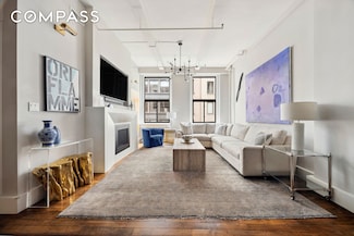 129 W 22nd St Unit 5A, New York, NY 10011