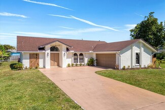 2451 SE Shell Ave, Port Saint Lucie, FL 34952