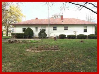 806 N Main St, Lake Mills, WI 53551