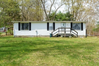 10811 Boniface Point Dr, Plainwell, MI 49080