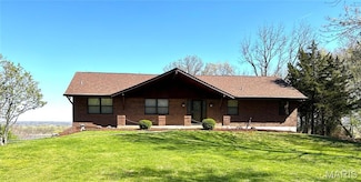 452 Susan Rd, Saint Louis, MO 63129