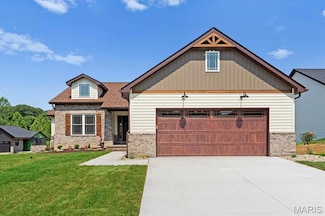 955 Half Moon Ln, Caseyville, IL 62232