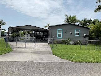 1558 Chobee St, Okeechobee, FL 34974