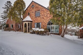 303 Demong Dr, Syracuse, NY 13214